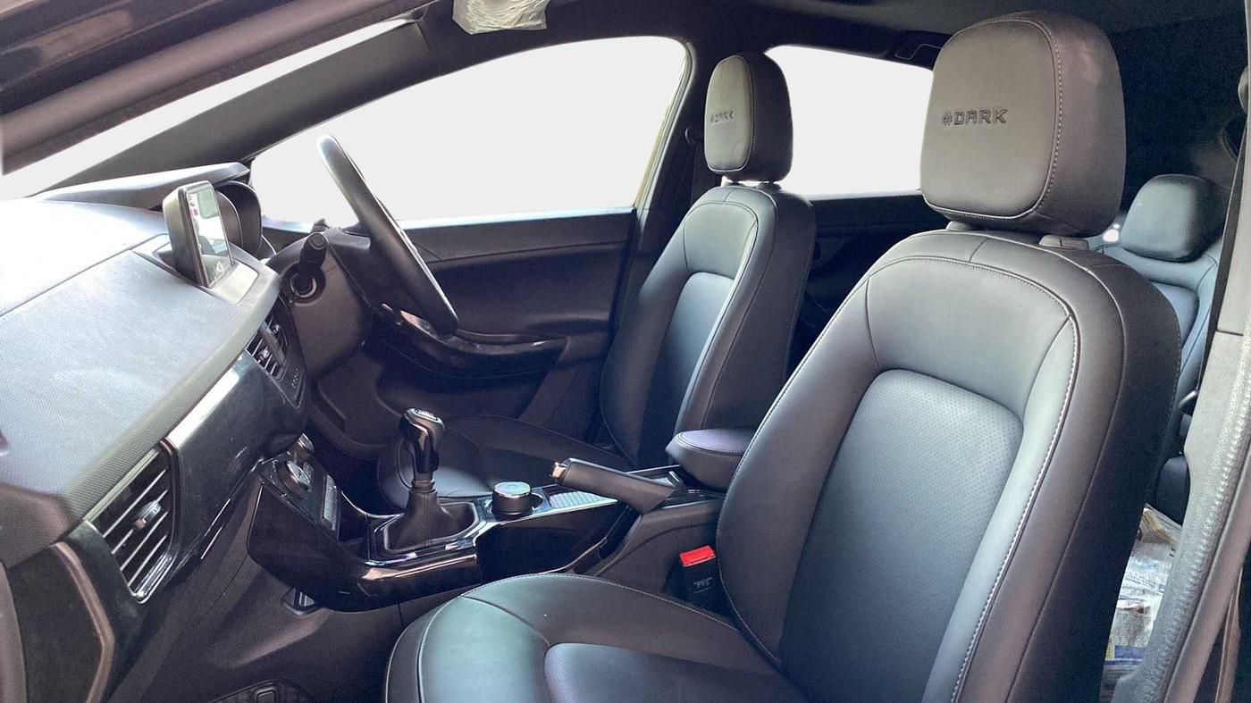 2022 Tata NEXON XZ PLUS (HS) DIESEL DARK EDITION, Diesel, Manual, 35,285 km, Right Side Front Door Cabin
