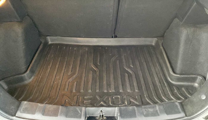 2022 Tata NEXON XZ PLUS (HS) DIESEL DARK EDITION, Diesel, Manual, 35,285 km, Boot Inside