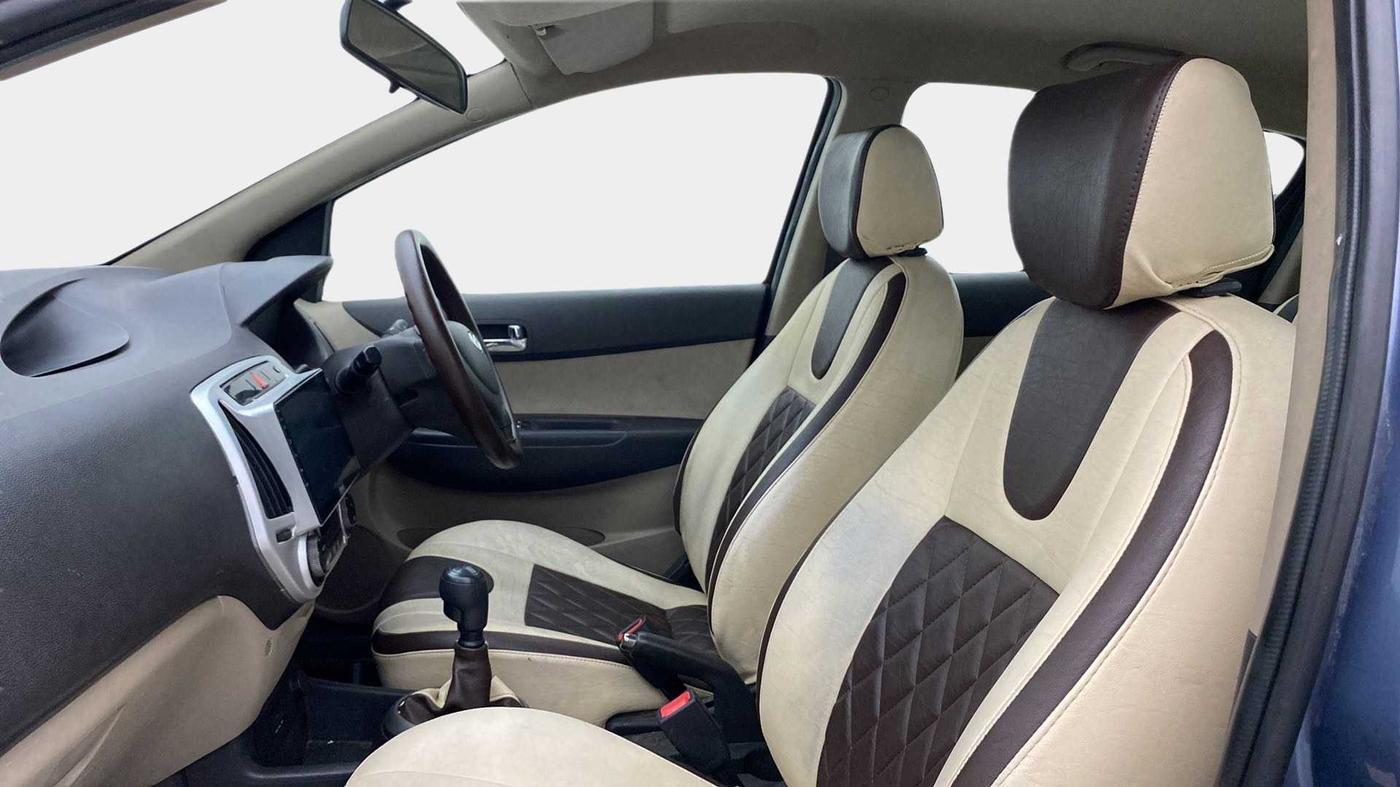 2020 Maruti Baleno ZETA PETROL 1.2, Petrol, Manual, 21,878 km, Right Side Front Door Cabin