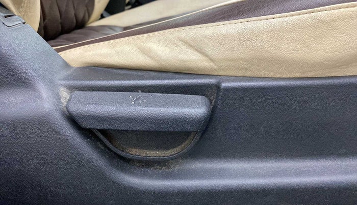 2020 Maruti Baleno ZETA PETROL 1.2, Petrol, Manual, 21,878 km, Driver Side Adjustment Panel