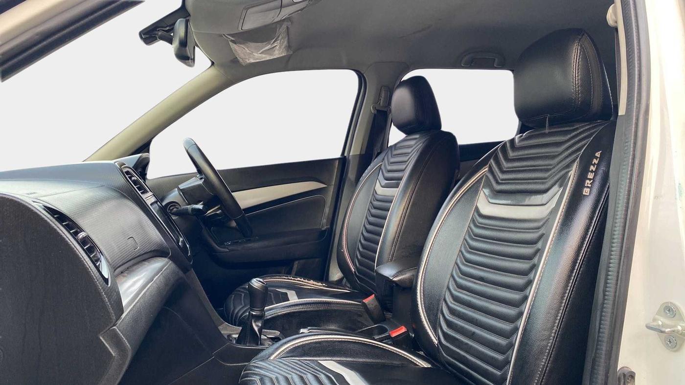 2021 Maruti Vitara Brezza ZXI PLUS, Petrol, Manual, 54,947 km, Right Side Front Door Cabin