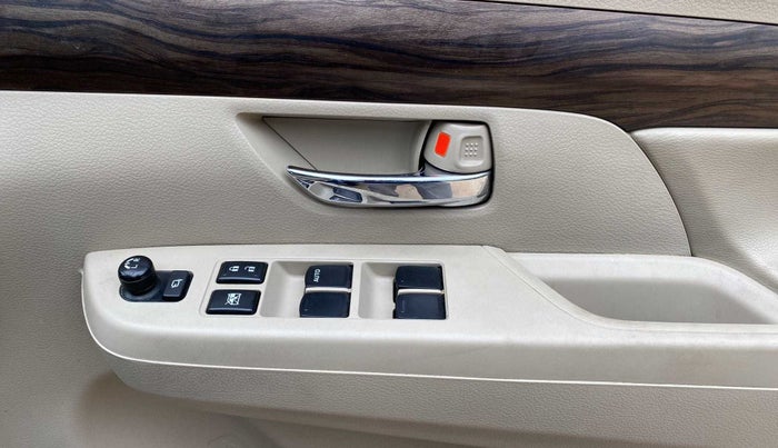 2019 Maruti Ertiga ZXI AT SHVS, Petrol, Automatic, 52,654 km, Driver Side Door Panels Control