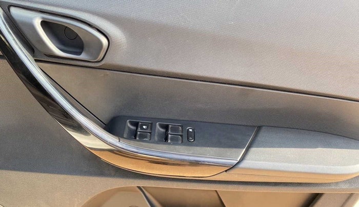 2019 Tata TIAGO NRG PETROL, Petrol, Manual, 50,749 km, Driver Side Door Panels Control
