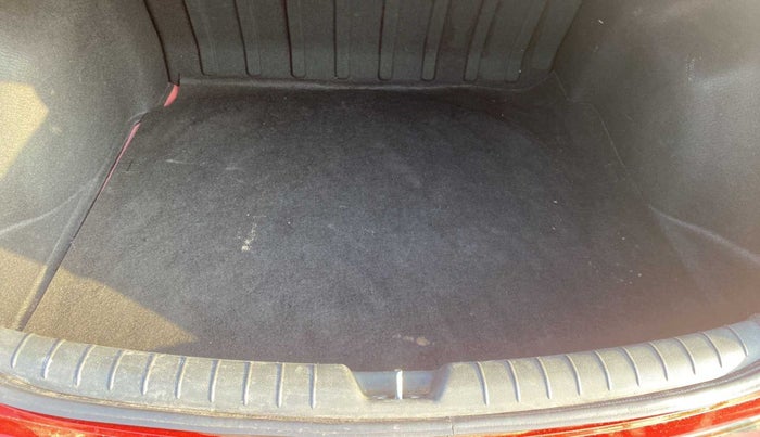 2018 Hyundai Verna 1.6 VTVT SX, Petrol, Manual, 15,929 km, Boot Inside