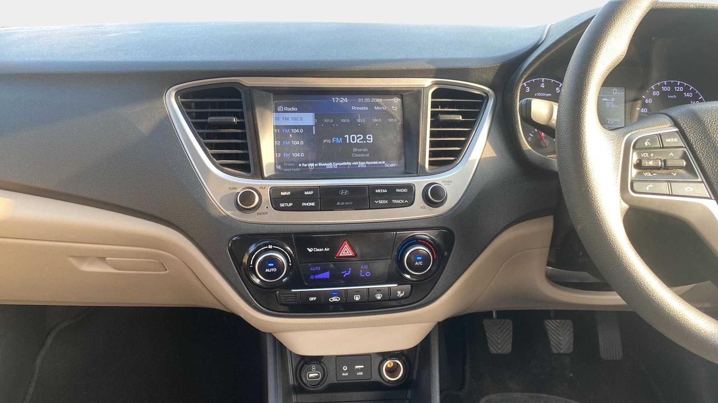 2018 Hyundai Verna 1.6 VTVT SX, Petrol, Manual, 15,929 km, Air Conditioner
