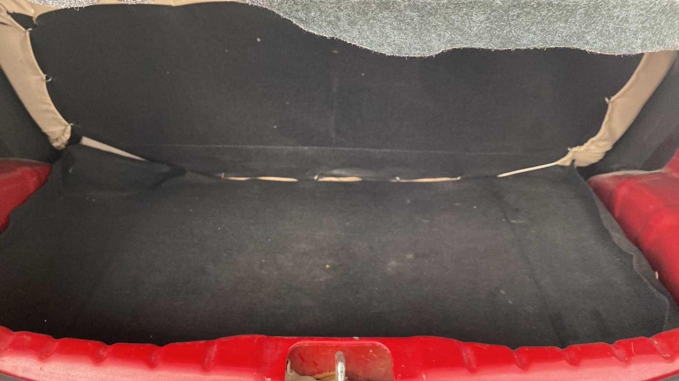2014 Hyundai Eon ERA +, Petrol, Manual, 44,207 km, Boot Inside