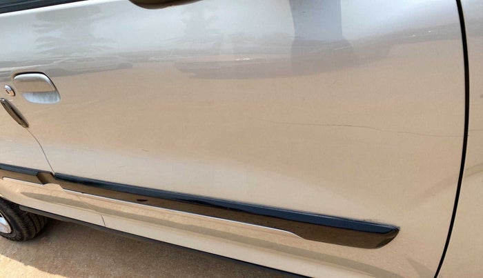 2020 Maruti S PRESSO VXI PLUS AMT, Petrol, Automatic, 24,864 km, Driver-side door - Minor scratches