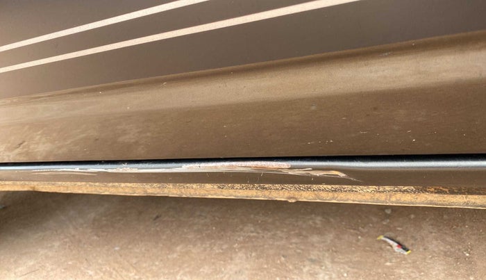 2022 Renault Kwid RXT 1.0, Petrol, Manual, 15,819 km, Left running board - Minor scratches