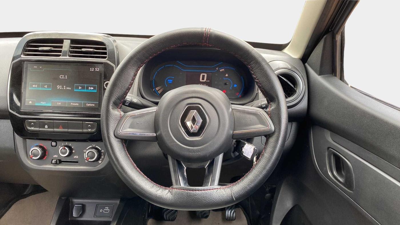 2022 Renault Kwid RXT 1.0, Petrol, Manual, 15,819 km, Steering Wheel Close Up