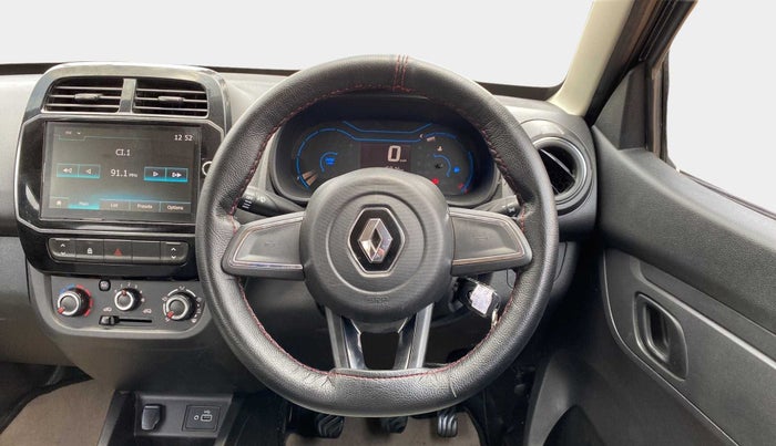 2022 Renault Kwid RXT 1.0, Petrol, Manual, 15,819 km, Steering Wheel Close Up