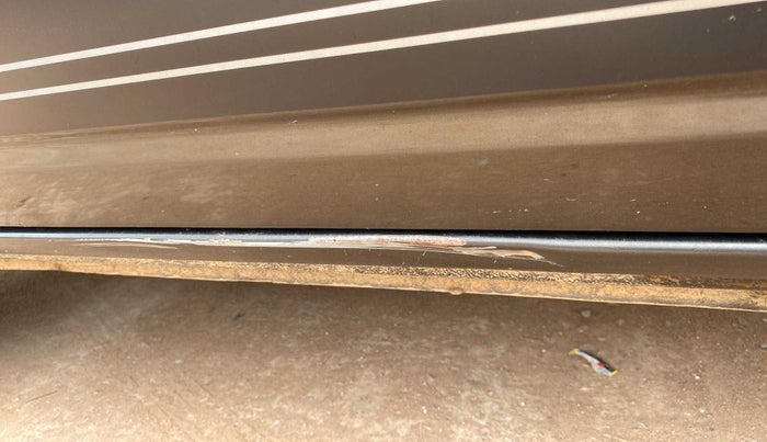 2022 Renault Kwid RXT 1.0, Petrol, Manual, 15,819 km, Left running board - Slightly dented