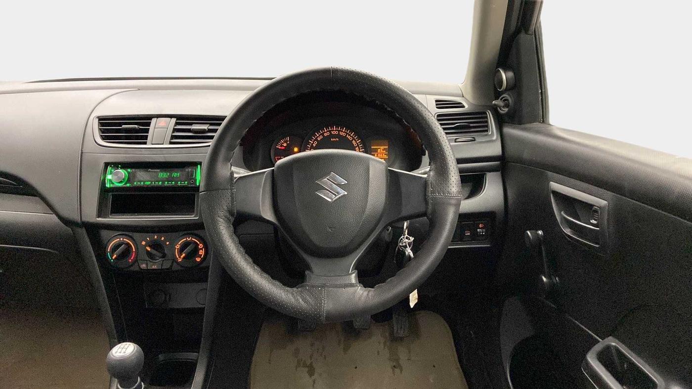 2013 Maruti Swift LXI, Petrol, Manual, 61,671 km, Steering Wheel Close Up