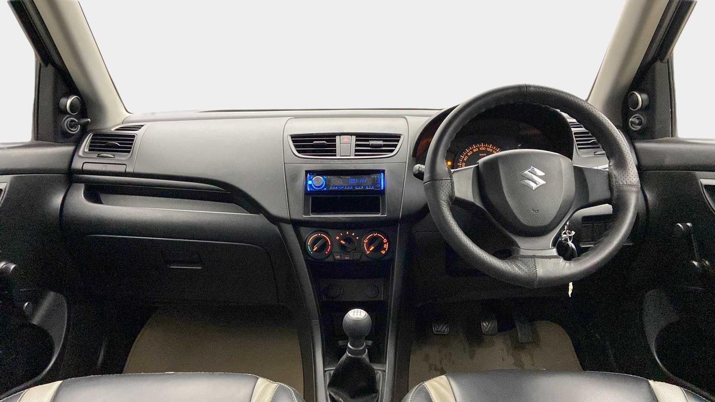 2013 Maruti Swift LXI, Petrol, Manual, 61,671 km, Dashboard
