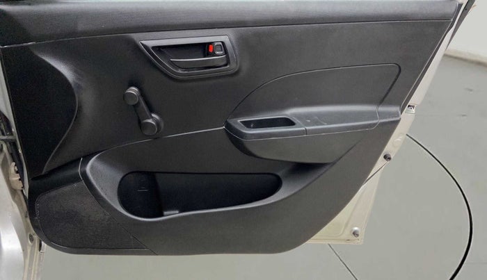 2013 Maruti Swift LXI, Petrol, Manual, 61,671 km, Driver Side Door Panels Control