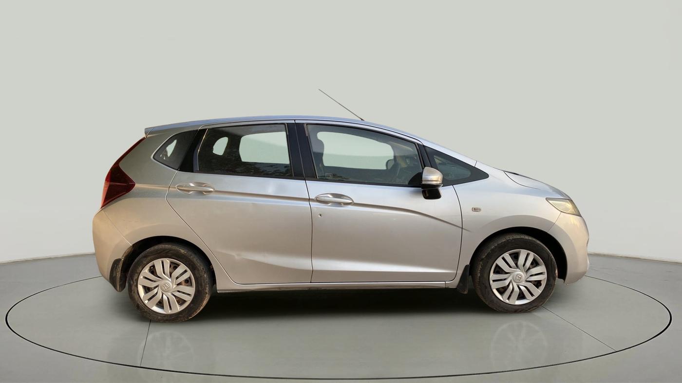 2017 Honda Jazz 1.5L I-DTEC S, Diesel, Manual, 1,21,557 km, Right Side View