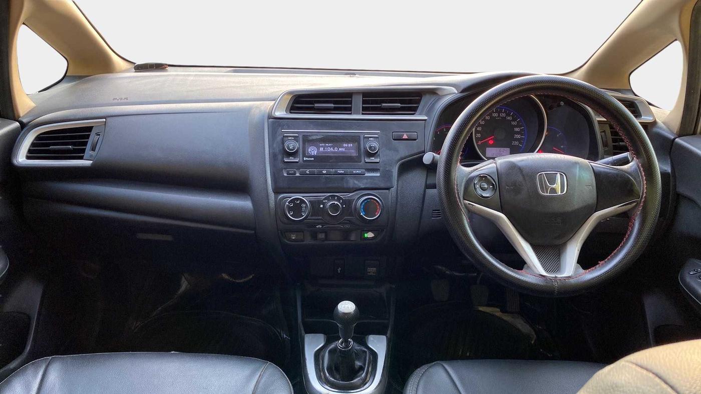 2017 Honda Jazz 1.5L I-DTEC S, Diesel, Manual, 1,21,557 km, Dashboard