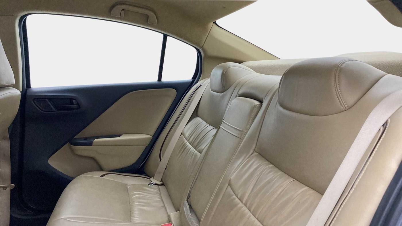 2015 Honda City 1.5L I-VTEC SV, CNG, Manual, 78,247 km, Right Side Rear Door Cabin