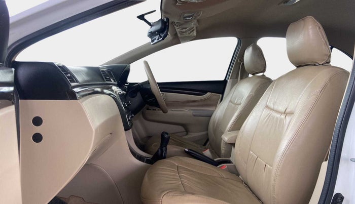 2017 Maruti Ciaz VDI+ SHVS, Diesel, Manual, 1,06,775 km, Right Side Front Door Cabin