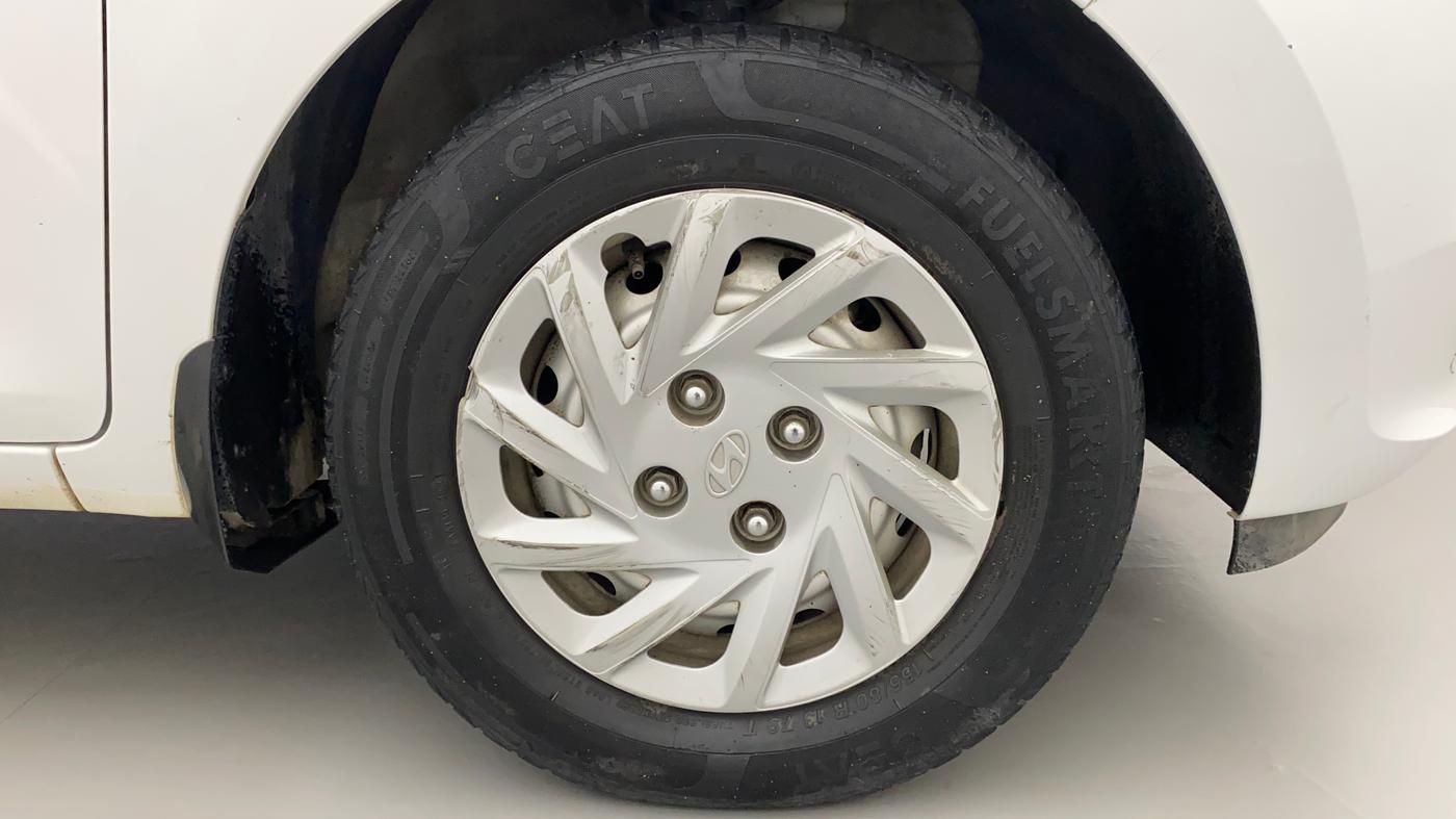 2020 Hyundai NEW SANTRO SPORTZ EXECUTIVE MT CNG, CNG, Manual, 65,837 km, Right Front Wheel