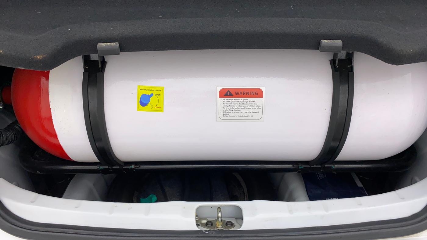 2020 Hyundai NEW SANTRO SPORTZ EXECUTIVE MT CNG, CNG, Manual, 65,837 km, Boot Inside