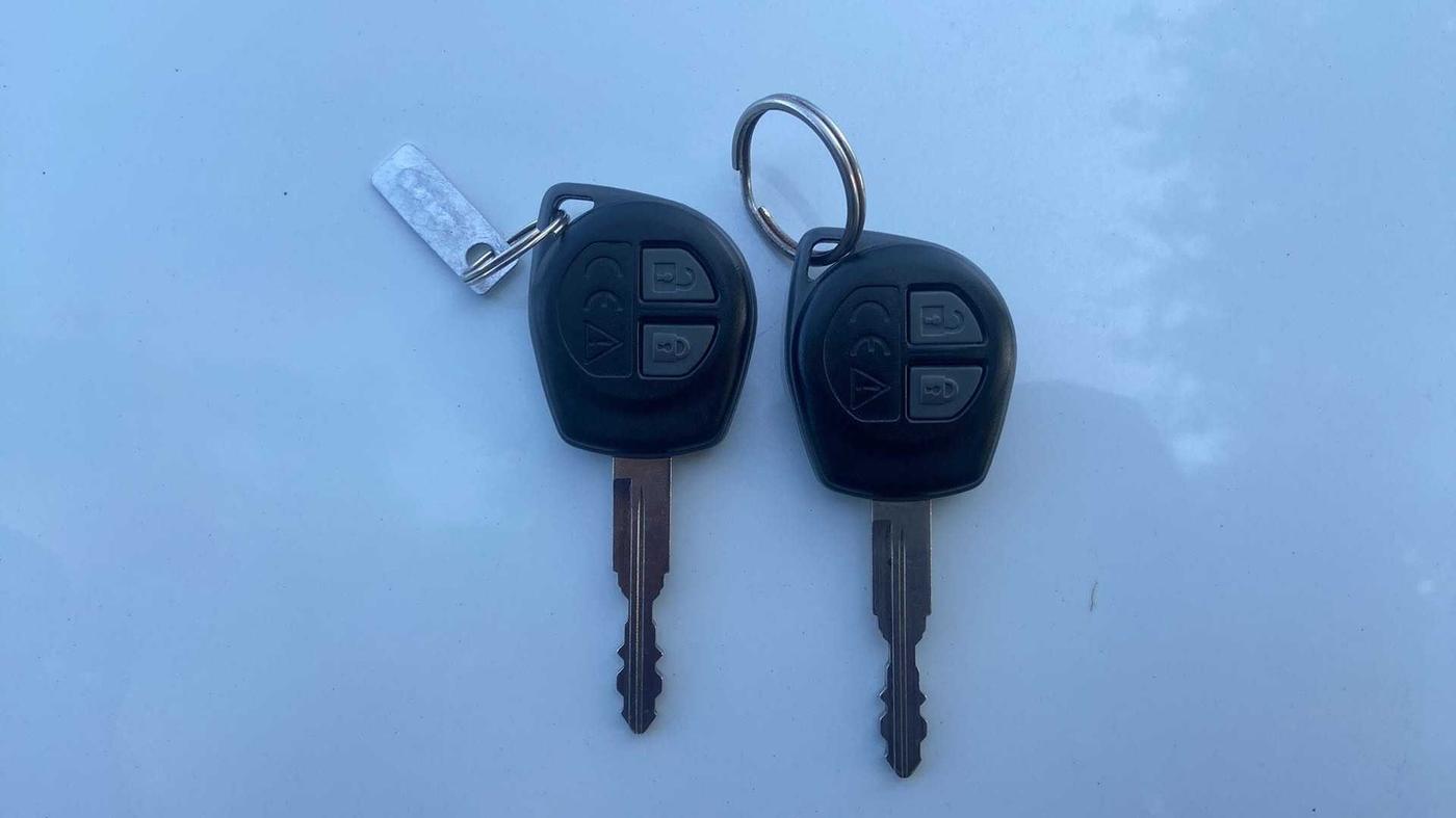 2021 Maruti Swift VXI, Petrol, Manual, 2,987 km, Key Close Up
