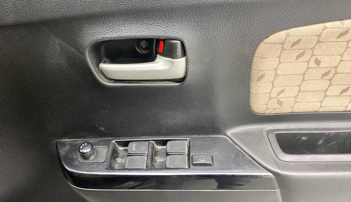 2018 Maruti Wagon R 1.0 VXI, Petrol, Manual, 92,261 km, Driver Side Door Panels Control