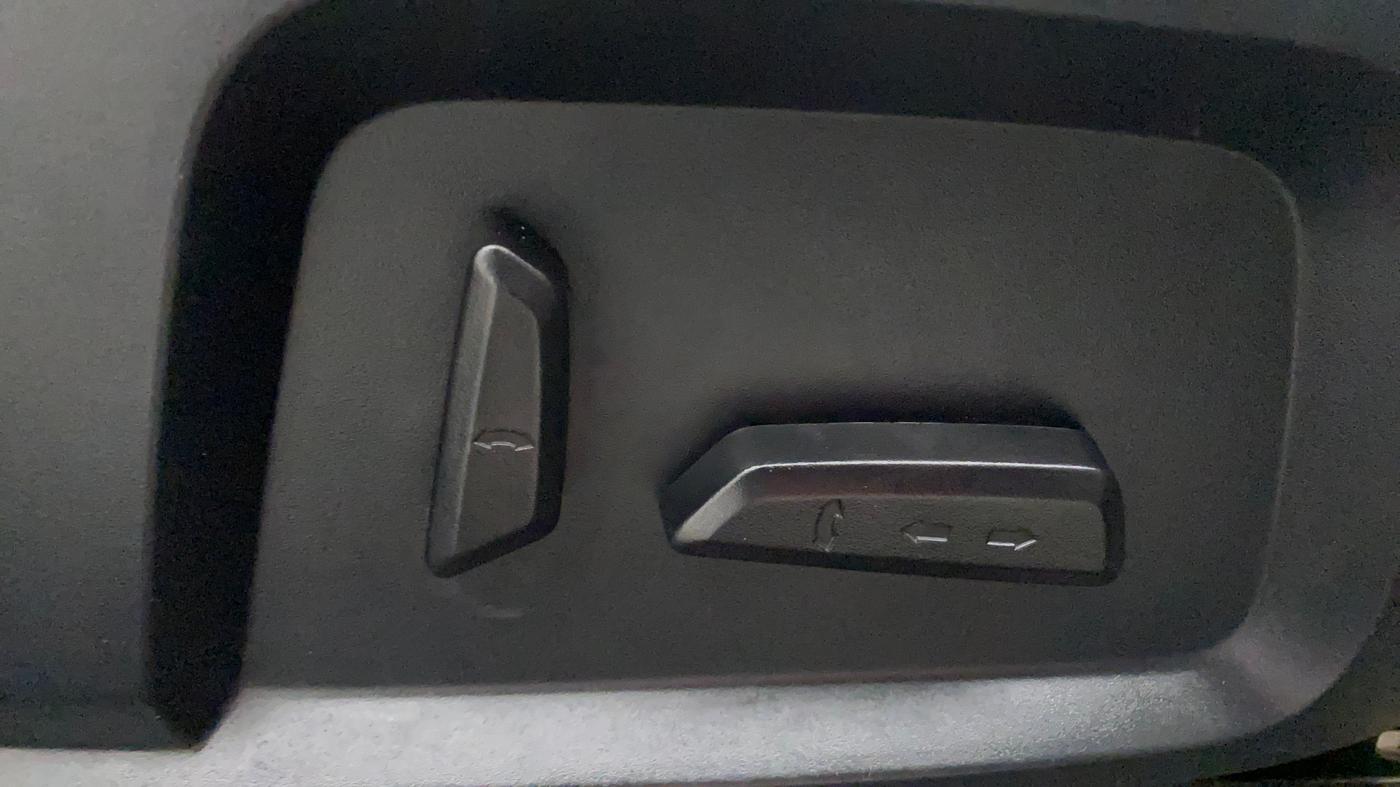 2021 Tata Safari XZA PLUS 6S, Diesel, Automatic, 35,477 km, Driver Side Adjustment Panel