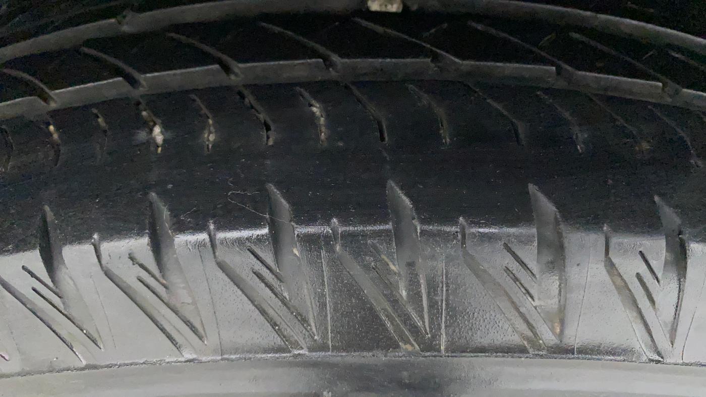 2021 Tata Safari XZA PLUS 6S, Diesel, Automatic, 35,477 km, Right Rear Tyre Tread