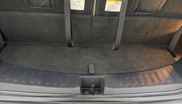 2021 Tata Safari XZA PLUS 6S, Diesel, Automatic, 35,477 km, Boot Inside