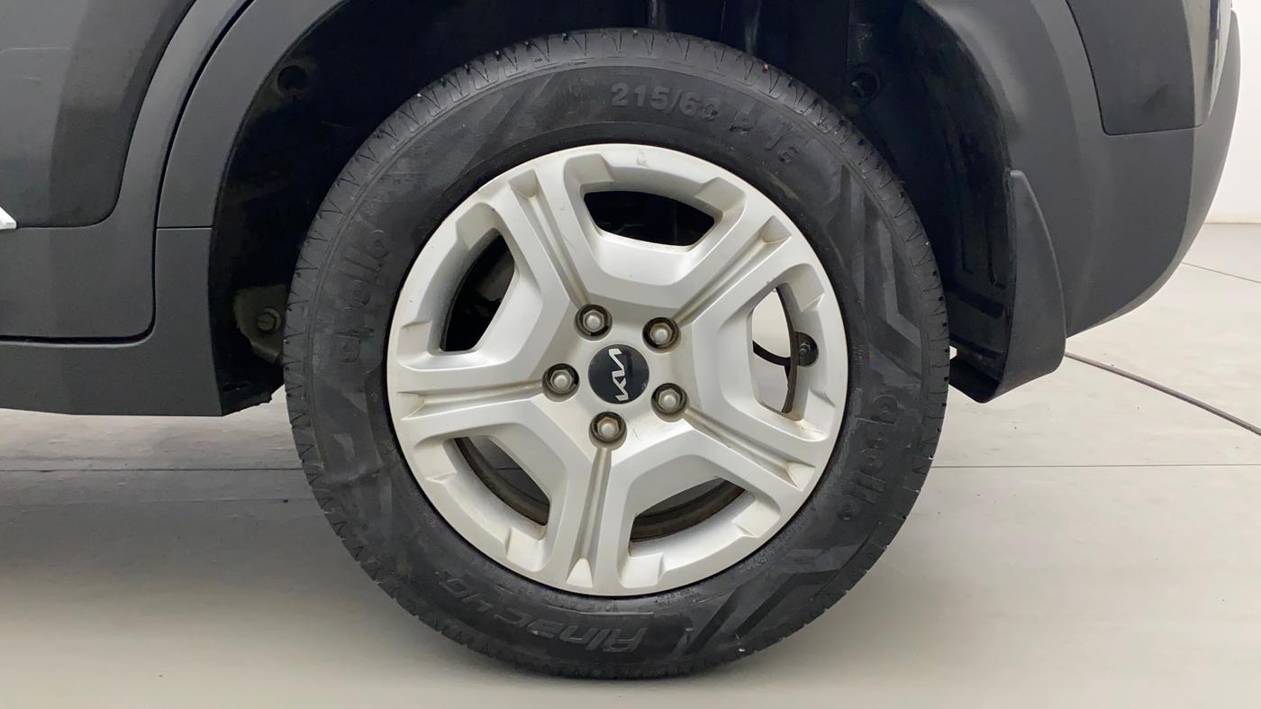 2022 KIA SONET HTK PLUS 1.0 IMT, Petrol, Manual, 7,671 km, Left Rear Wheel