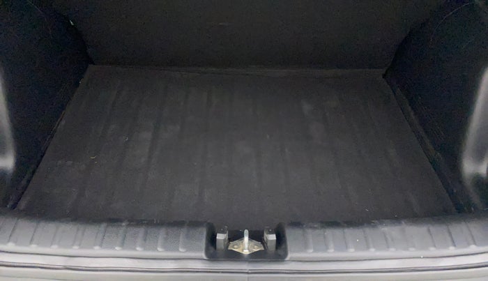 2022 KIA SONET HTK PLUS 1.0 IMT, Petrol, Manual, 7,671 km, Boot Inside