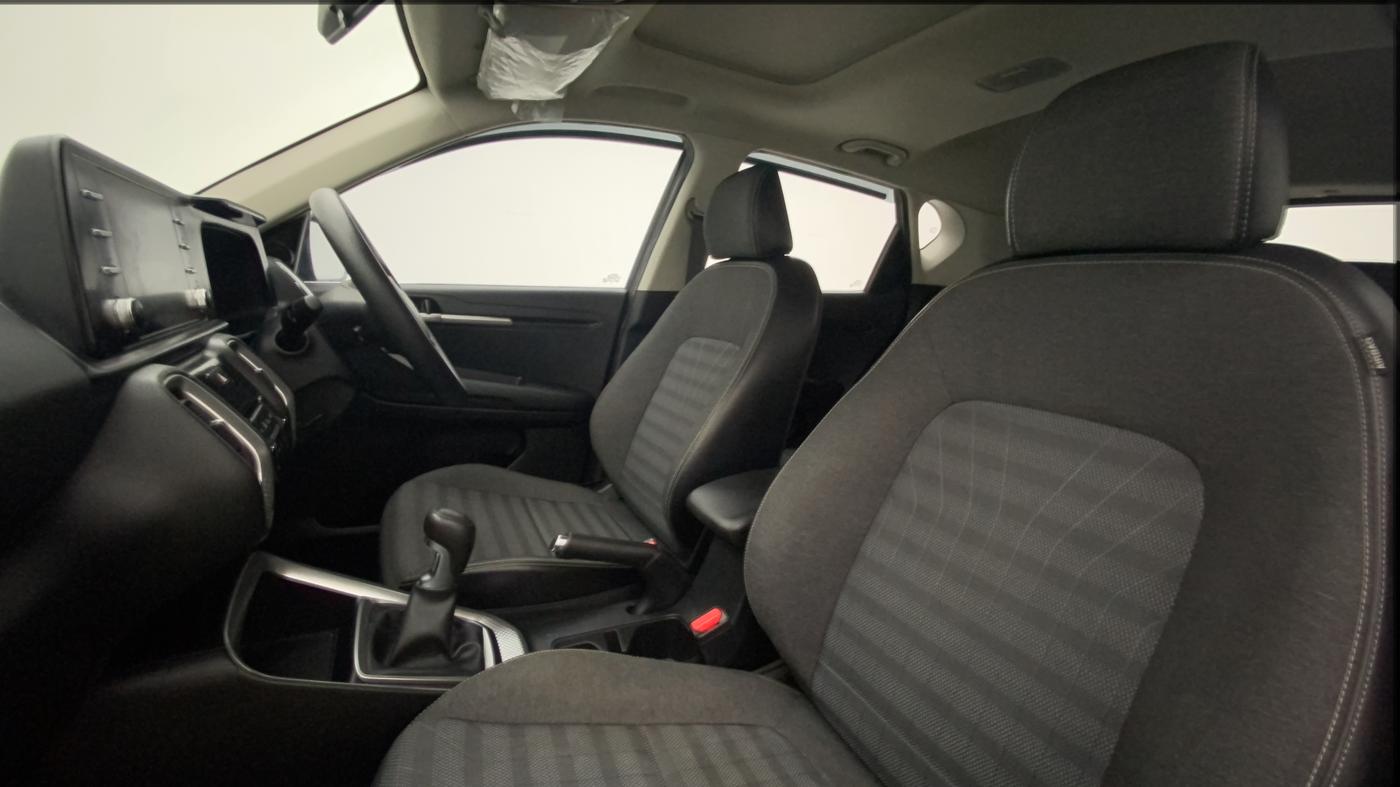2022 KIA SONET HTK PLUS 1.0 IMT, Petrol, Manual, 7,671 km, Right Side Front Door Cabin