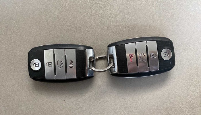2020 KIA SELTOS HTX PLUS AT1.5 DIESEL, Diesel, Automatic, 73,055 km, Key Close Up