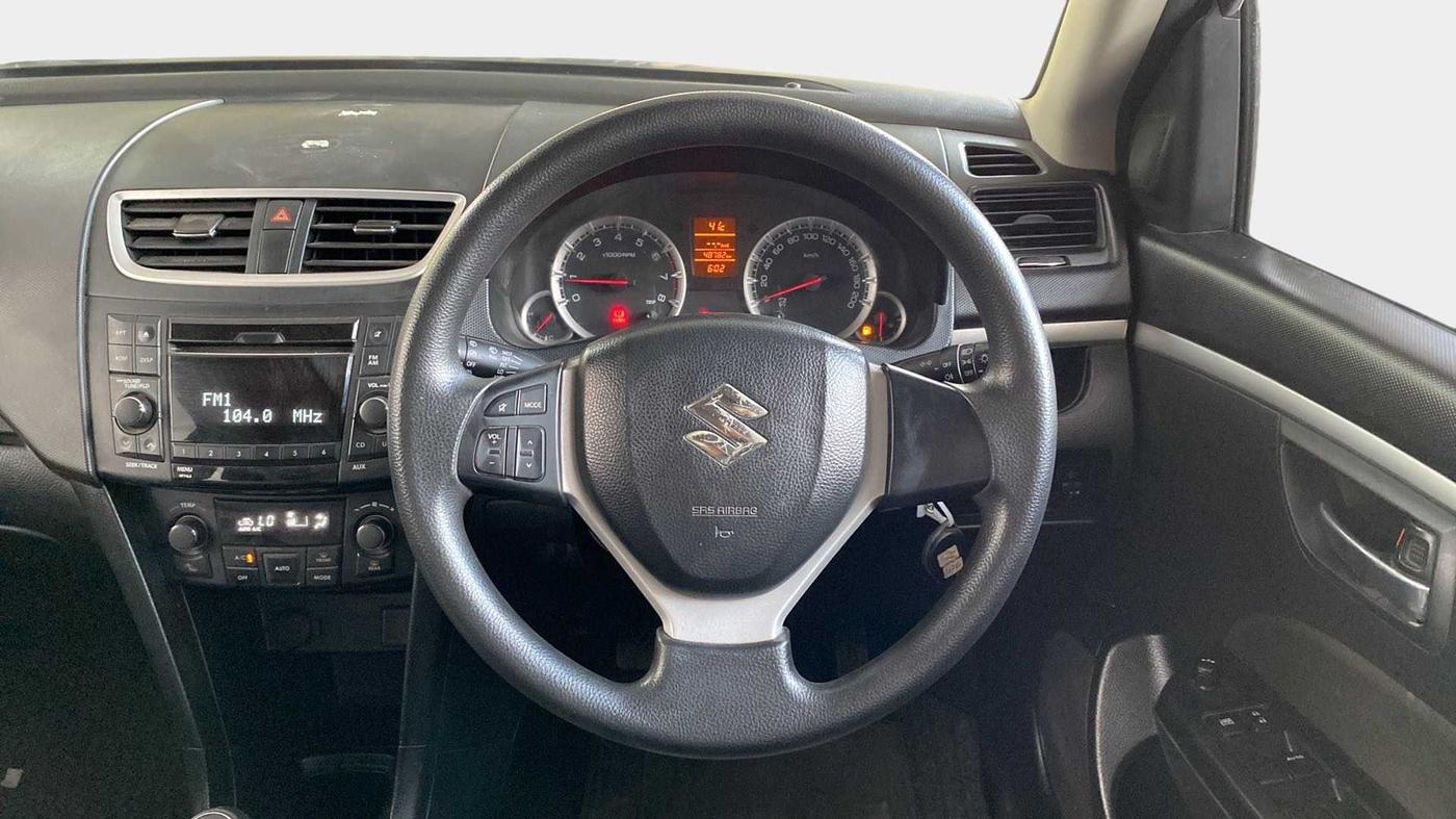2012 Maruti Swift ZXI, Petrol, Manual, 48,782 km, Steering Wheel Close Up