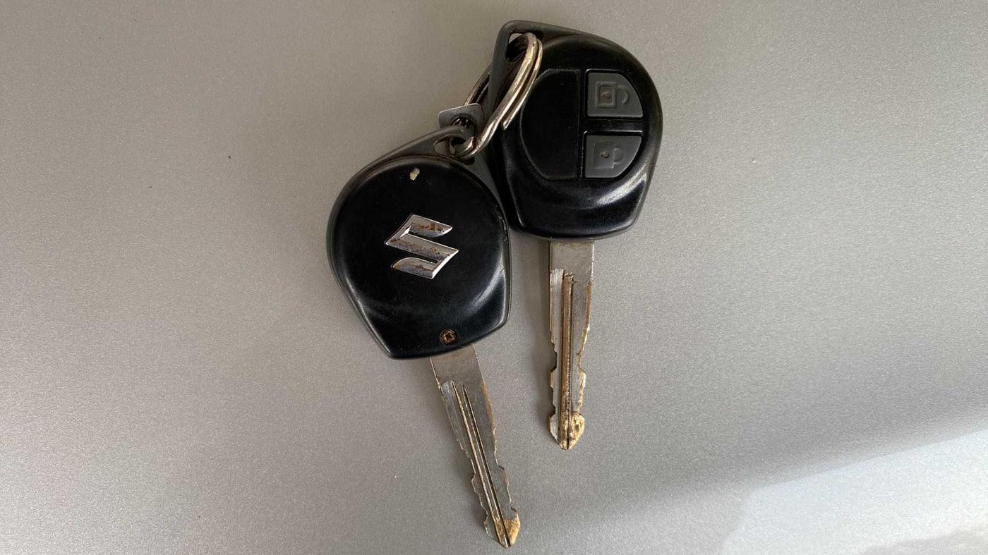 2012 Maruti Swift ZXI, Petrol, Manual, 48,782 km, Key Close Up