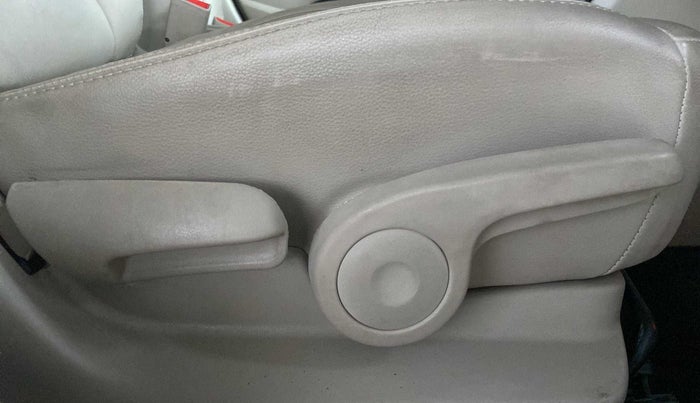2019 Maruti Ciaz ALPHA 1.5 SHVS PETROL, Petrol, Manual, 30,808 km, Driver Side Adjustment Panel