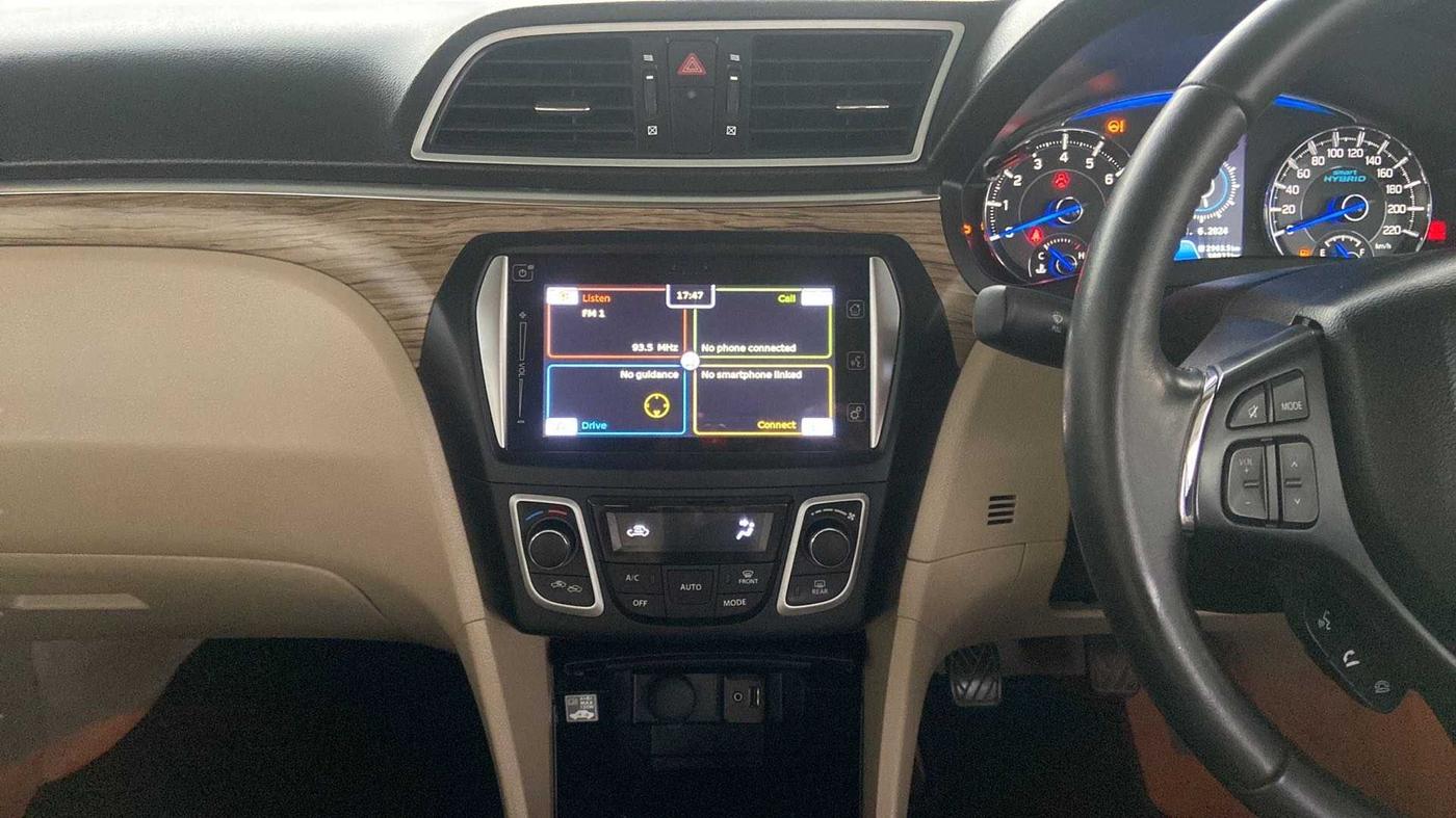 2019 Maruti Ciaz ALPHA 1.5 SHVS PETROL, Petrol, Manual, 30,808 km, Air Conditioner