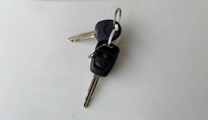 2015 Hyundai Grand i10 MAGNA 1.2 KAPPA VTVT, Petrol, Manual, 77,439 km, Key Close Up