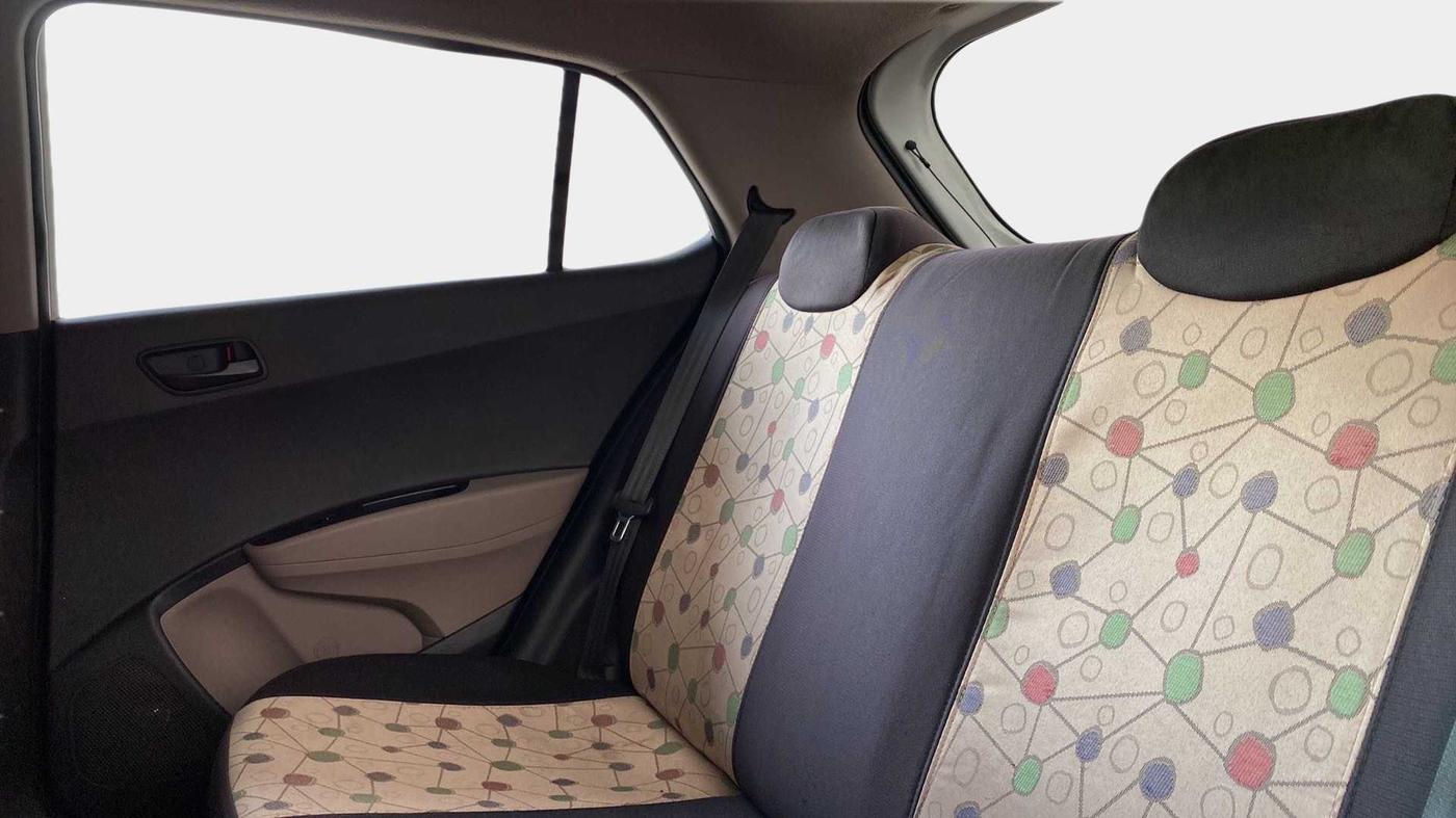 2015 Hyundai Grand i10 MAGNA 1.2 KAPPA VTVT, Petrol, Manual, 77,439 km, Right Side Rear Door Cabin