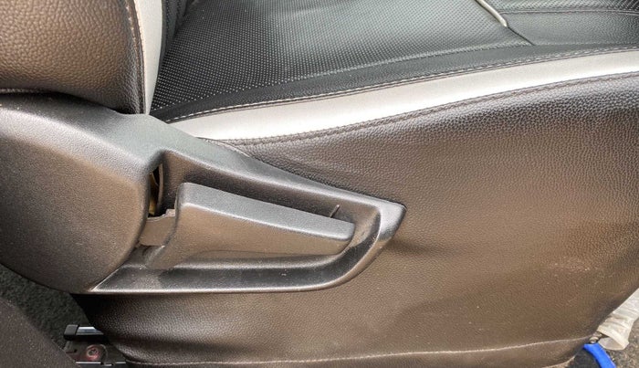 2020 Maruti S PRESSO VXI PLUS AMT, Petrol, Automatic, 26,958 km, Driver Side Adjustment Panel