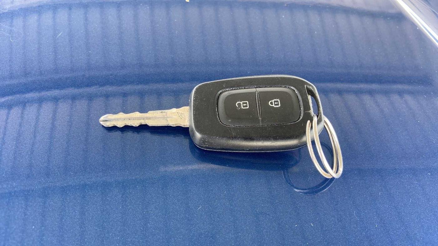 2021 Renault TRIBER RXT, Petrol, Manual, 39,834 km, Key Close Up