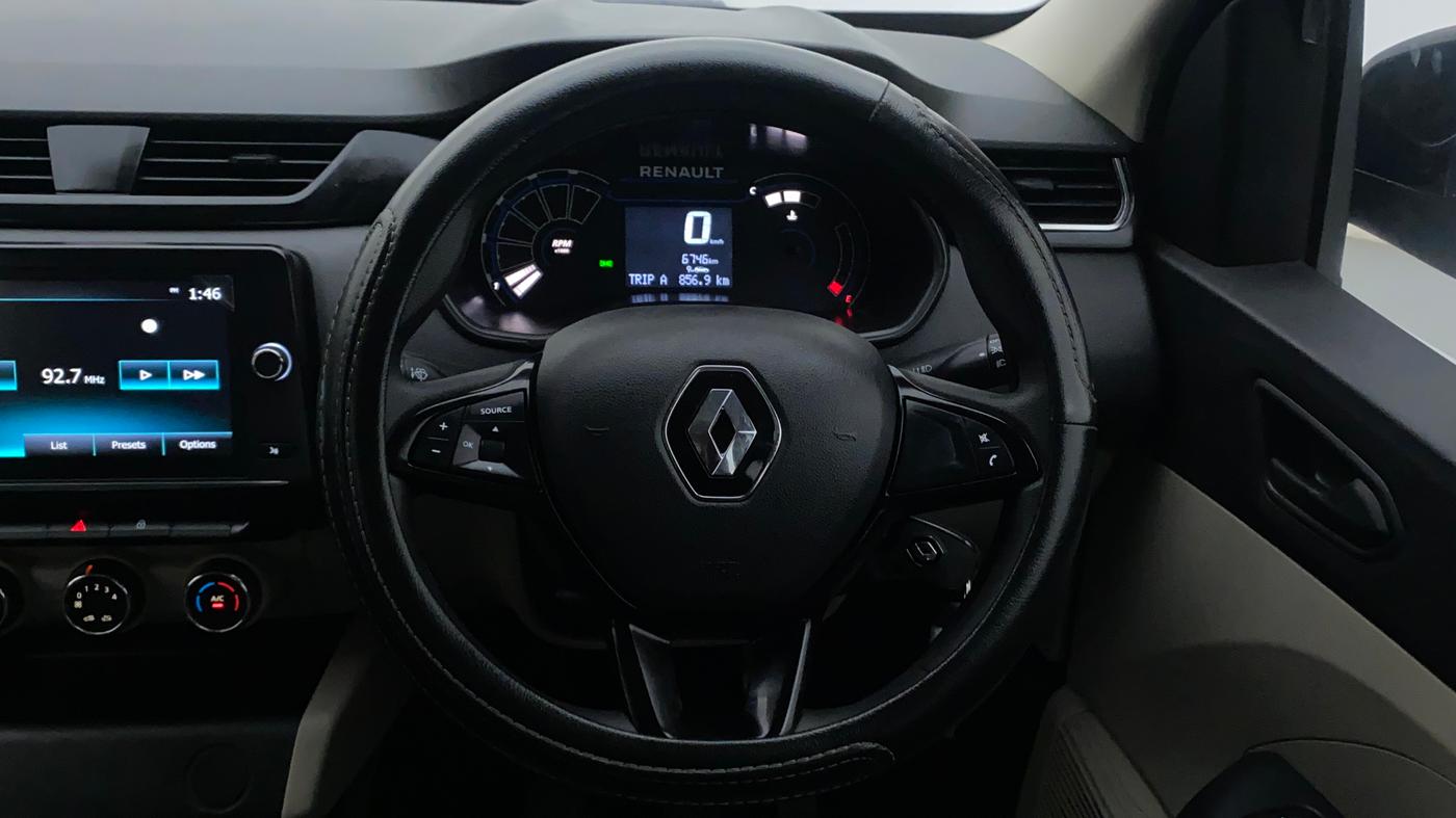 2022 Renault TRIBER RXT, Petrol, Manual, 7,176 km, Steering Wheel Close Up