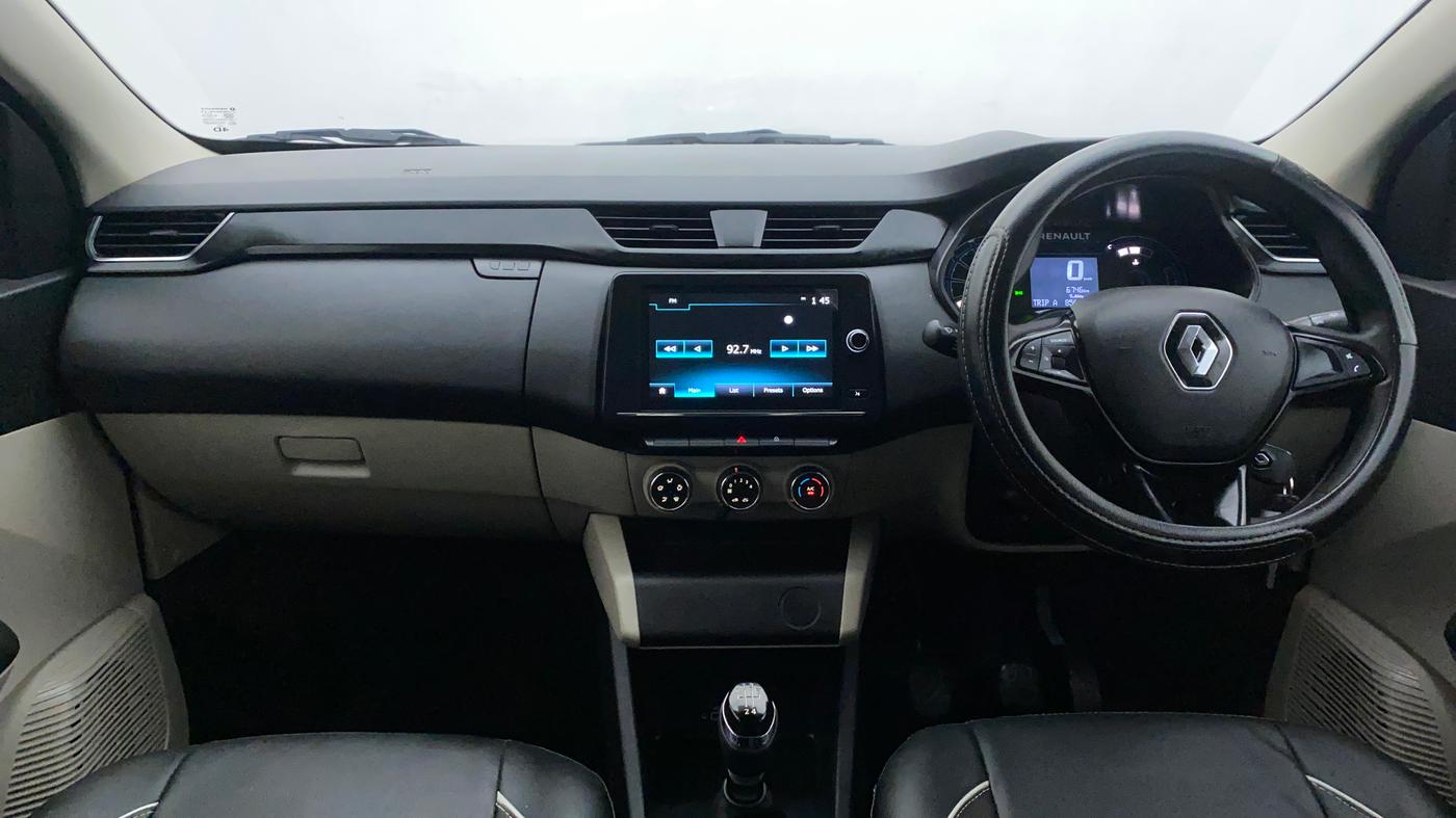 2022 Renault TRIBER RXT, Petrol, Manual, 7,176 km, Dashboard