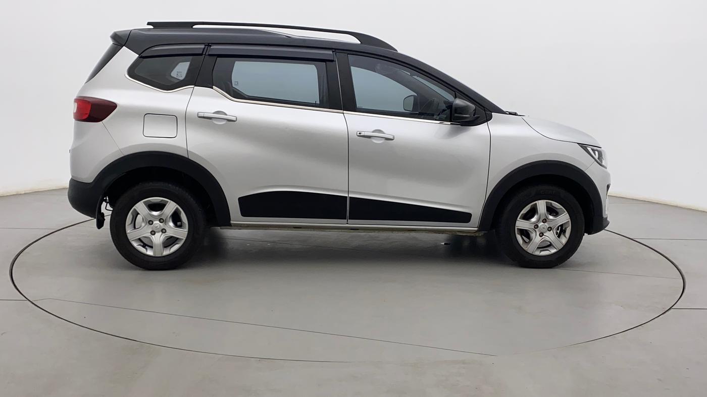 2022 Renault TRIBER RXT, Petrol, Manual, 7,176 km, Right Side View