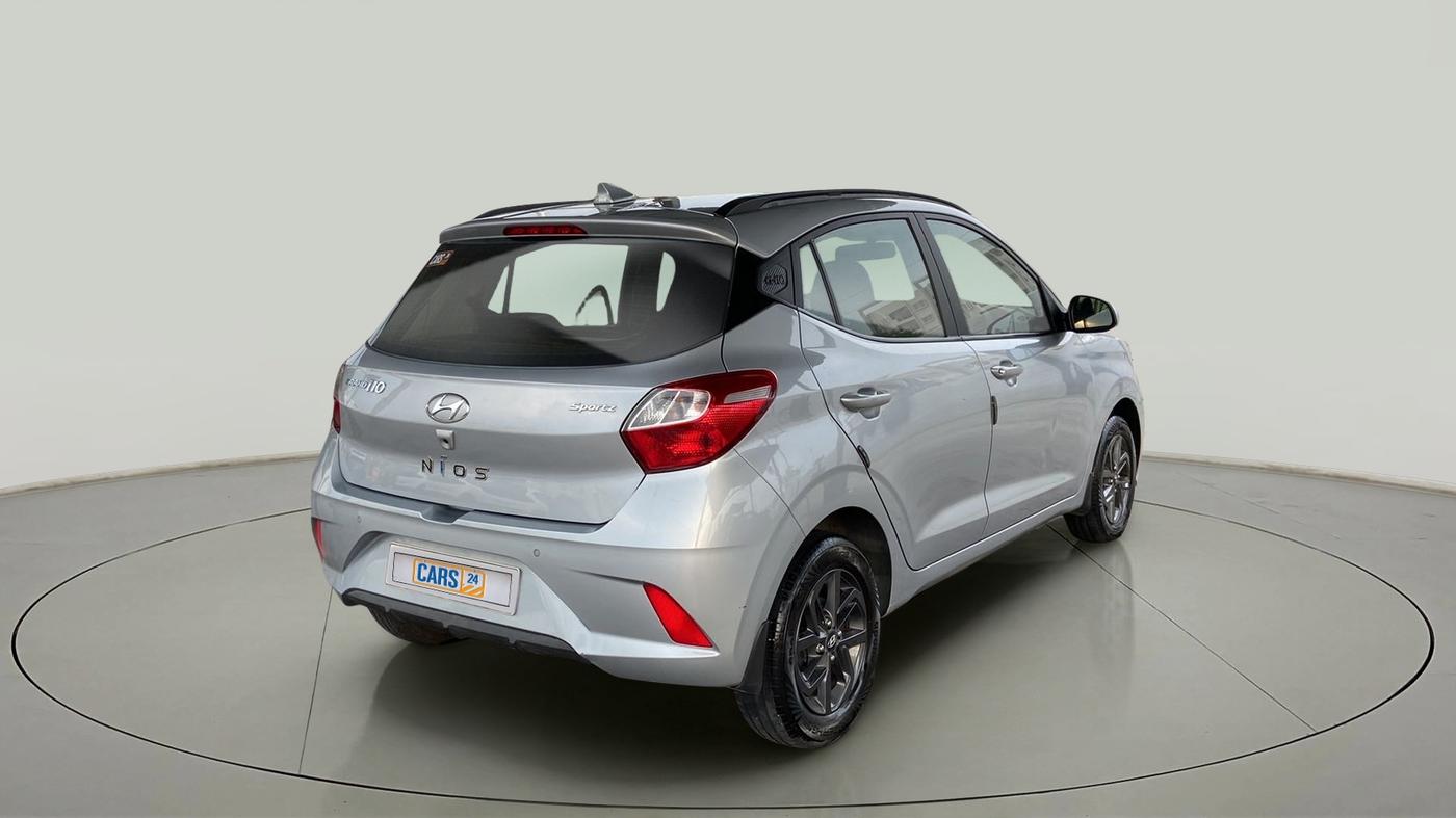 2021 Hyundai GRAND I10 NIOS SPORTZ 1.2 KAPPA VTVT, Petrol, Manual, 21,281 km, Right Back Diagonal