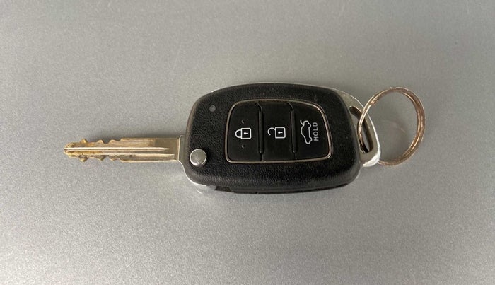 2021 Hyundai GRAND I10 NIOS SPORTZ 1.2 KAPPA VTVT, Petrol, Manual, 21,281 km, Key Close Up