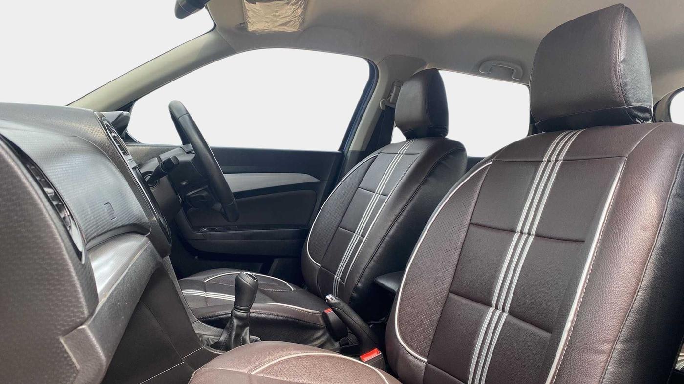 2021 Toyota URBAN CRUISER PREMIUM GRADE MT DUAL TONE, Petrol, Manual, 14,232 km, Right Side Front Door Cabin