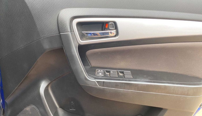 2021 Toyota URBAN CRUISER PREMIUM GRADE MT DUAL TONE, Petrol, Manual, 14,232 km, Driver Side Door Panels Control