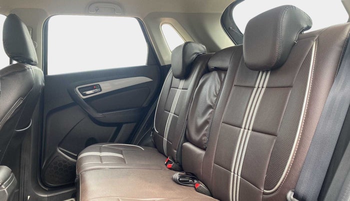 2021 Toyota URBAN CRUISER PREMIUM GRADE MT DUAL TONE, Petrol, Manual, 14,232 km, Right Side Rear Door Cabin