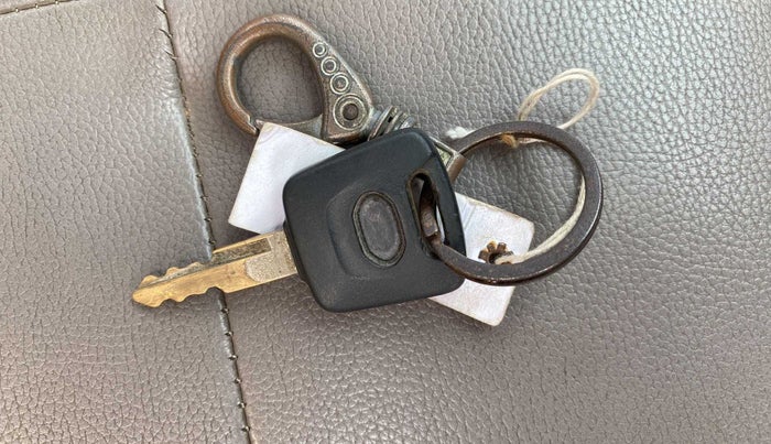 2017 Datsun Redi Go T (O), Petrol, Manual, 75,320 km, Key Close Up